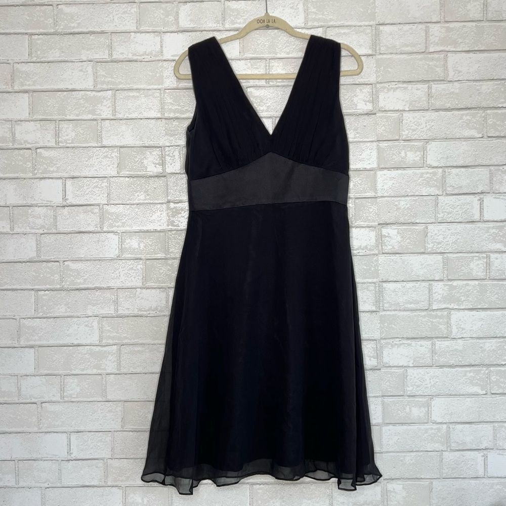 🖤 White House Black Market 🖤 dress 100% silk shell Cocktail Dinner size 10
